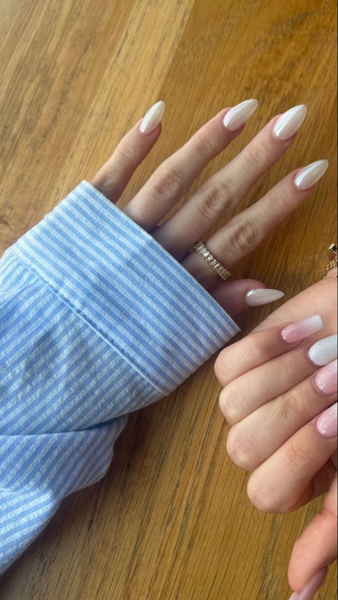 white nails, nail inspo, white chrome nails, blue, gold, sophia richie, blush pink, bubbly pink, bubble bath, sophia richie nails, baby blue, tik tok nails, short nails, medium nails, jewelry, gold, silver, sophia richie outfit inspo, outfit inspiration, summer nails, spring nails, aesthetic, wedding nails, engagement nails, nail ideas, nail colours for pale skin, nail inspiration, chrome nails Cute Nails For Pale Skin, Nail Inspo For Pale Skin, Nail Inspo Pale Skin, Pale Skin Nail Ideas, Nail Colours Pale Skin, Nail Ideas Pale Skin, Pale White Nails, Nails On Pale Skin, Sophia Richie Nails