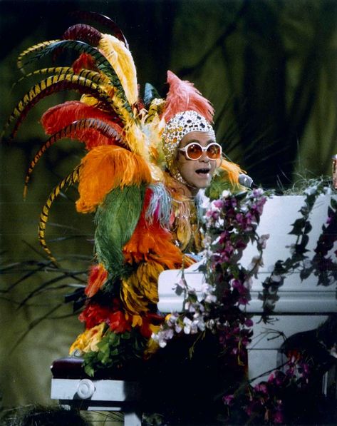 Elton John - Muppet Show 1977 Episode 214  He fits right in doesn't he!! Elton John Costume, Crocodile Rock, Good Day Sunshine, The Muppet Show, Taron Egerton, Jim Henson, Rock Chic, Rock On, Blues Rock