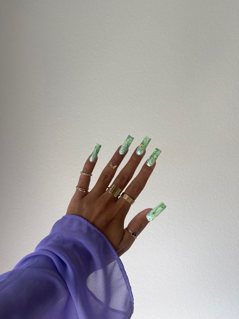 Gold Tapered Square Nails, Marble Green Nails, Green Nails With Gold, Green Marble Nails, 3d Mermaid, Tapered Square Nails, Colors For Dark Skin, Holiday Nail Designs, Tapered Square