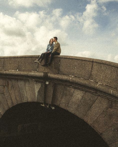 Couple On Bridge, City Couples Photography, Editorial Couple, Husband Aesthetic, Couples City, Save Photos, Anna Love, Paris Couple, Pre Wedding Shoot Ideas