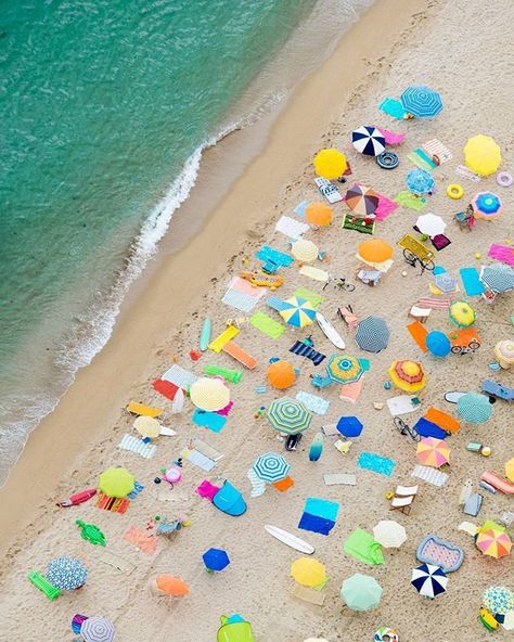 Neon umbrella swirls in Barcelona // Gray Malin Umbrella Photography, Gray Malin, Vacay Mode, Beach Umbrella, Current Mood, Paper Frames, Drone Photography, Aerial Photography, Beach Art