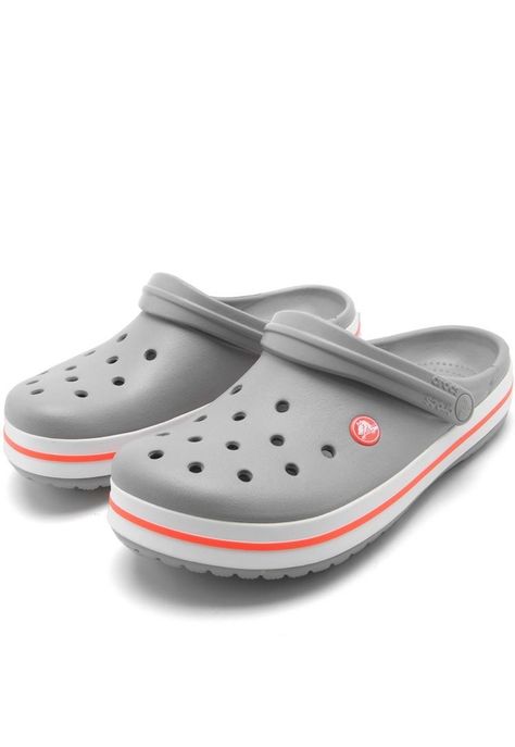 Trendy Slippers, Crocs Slippers, Crocs Fashion, Iconic Shoes, Fast Fashion Brands, Crocs Crocband, Unique Features, Outfit Combinations, Crocs Shoes