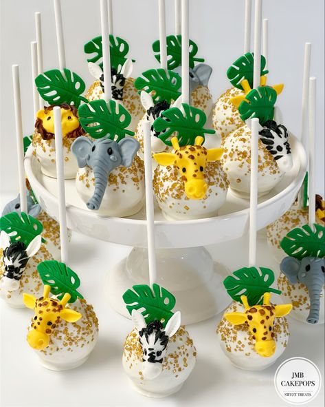 Jungle Cakepops, Safari Cakepops, Tropical Baby Shower Ideas, Safari Baby Shower Cake, Safari Baby Shower Boy, Jungle Thema, Lion King Baby Shower, Baby Shower Safari Theme, Jungle Theme Birthday