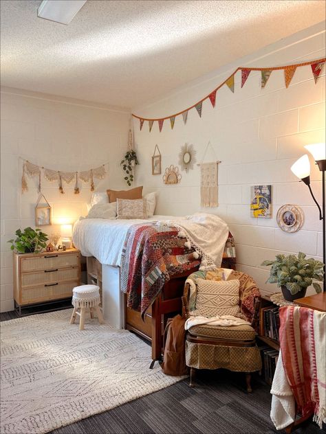 boho dorm  aesthetic  ideas dorm room ideas aesthetic boho college dorm room ideas aesthetic boho Dorm Inspiration Boho, Cozy Dorm Room Ideas Boho, Room Ideas Aesthetic Boho, Dorm Room Ideas Boho, Eclectic Dorm, Boho College Dorm, Dorm Room Boho, College Dorm Room Ideas Aesthetic, Dorm Room Ideas Aesthetic