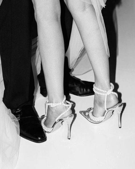 Mumu Wedding, Magnolia Park, Cora Reilly, Wedding Heels, Pearl Wedding, Wedding Pics, Couple Aesthetic, Wedding Photoshoot, Future Wedding