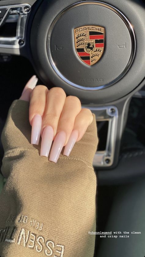 Khloe Kardashian Nails, Kim Kardashian Nails, Kardashian Nails, Kloe Kardashian, Milky Nails, Flipagram Instagram, Long Acrylic Nails Coffin, Soft Nails, Pink Acrylic Nails