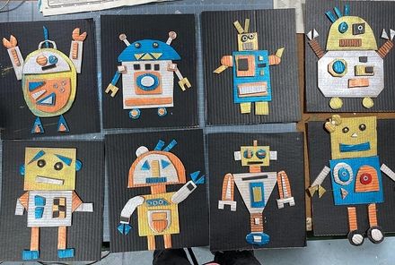 Cardboard Robot, Robot Painting, The Wild Robot, Art Education Projects, Art 2024, Kids Canvas, Kids Art Class, Art Activities For Kids, Kindergarten Art