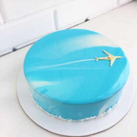 Compass Birthday Cake, Planes Birthday Cake, Travel Cakes, Compass Wallpaper, Plane Cake, Airplane Birthday Cakes, Farewell Cake, Airplane Cake, Cake Mousse