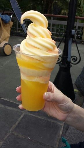 Pineapple Float w/ pineapple & orange swirl soft-serve Adventureland - Magic Kingdom. 1/28/14 Soft Serve Food Truck, Pineapple Float, Big Ice Cream, Pineapple Soft Serve, Ice Cream Float, Yellow Food, Birthday Cake Flavors, Serve Ice Cream, Ice Cream Floats