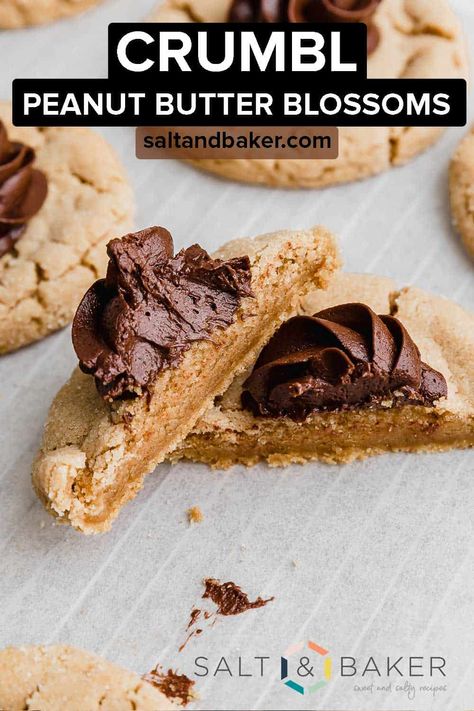 Peanut Butter Cookies With Chocolate Frosting, Crumbl Peanut Butter, Crumble Peanut Butter Cookies, Frosted Peanut Butter Cookies, Peanut Butter Crumble Cookies, Crumbl Holiday Cookies, Crumbl Peanut Butter Copycat, Crumbl Cookie Peanut Butter, Crumbl Peanut Butter Cookies