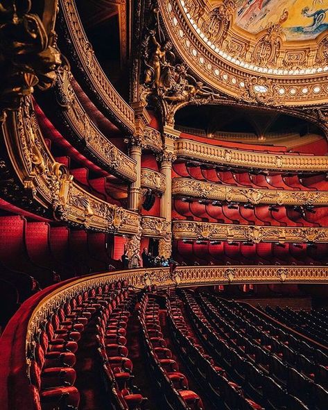 Simone Mayne (@simone.mayne) • Instagram photos and videos Theatre Aesthetic Wallpaper, Opera Background, Theatre Background, Theater Wallpaper, Opera Wallpaper, Opera Aesthetic, Wallpaper Romantic, Paris Opera House, Joe Thomas