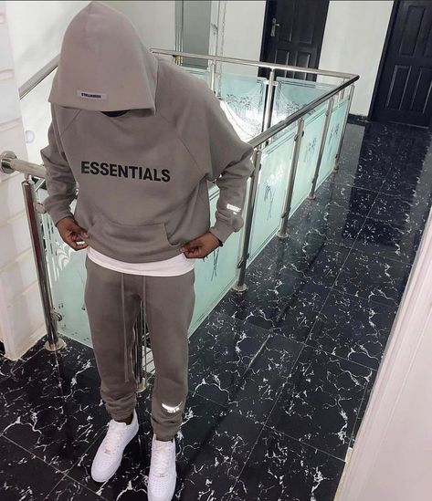 Men Tracksuit Outfit, Hoodie Essentials, Mens Clothing Trends, Hoodies Trendy, Tracksuits For Men, Looks Hip Hop, Hoodie Couple, Hoodie Outfit Men, Drippy Outfit