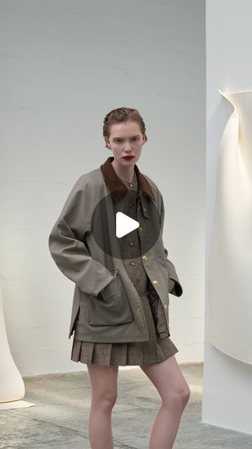 Sandro Paris Officiel on Instagram: "Twist, twirl, and transform with our latest outerwear pieces. Discover all the shades of the season via the link in bio.​
​
Video Director: @francois.vogel 
​
#SandroParis #FallWinter2024" Video Director, Sandro Paris, Link In Bio, Twist, Shades, Paris, On Instagram, Instagram