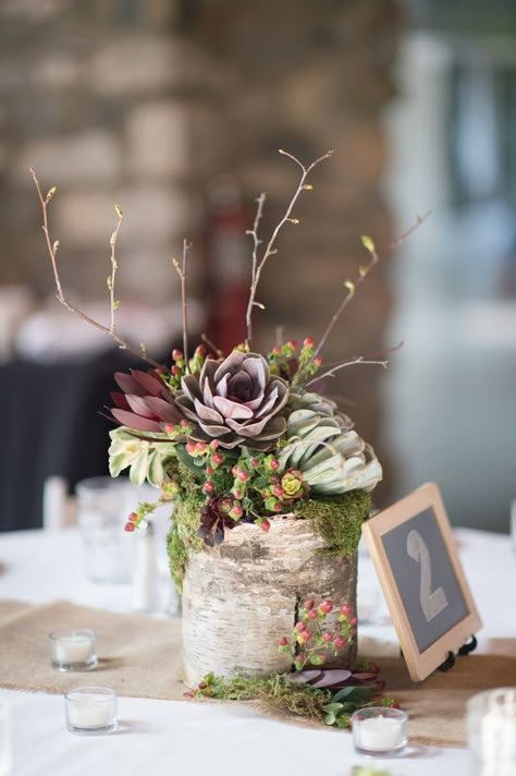 Succulent Wedding Table, Succulent Wedding Centerpieces, Wedding Table Decorations Centerpieces, Wedding Vase Centerpieces, Rustic Wedding Table Decor, Wood Centerpieces, Succulent Centerpieces, Boda Mexicana, Fall Wedding Centerpieces