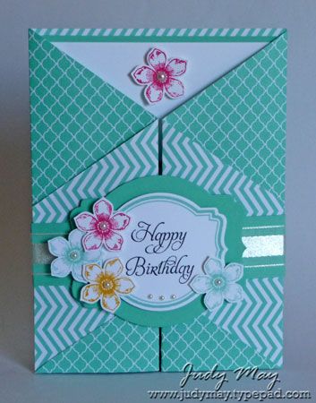 6a01156fa354c2970c01a3fcd51cdc970b-pi (353×450) Fancy Fold Card Tutorials, Gatefold Cards, Folding Origami, Shaped Cards, Fancy Fold Cards, Fancy Folds, Happy Birthday Card, Stamping Up Cards, Fun Fold Cards