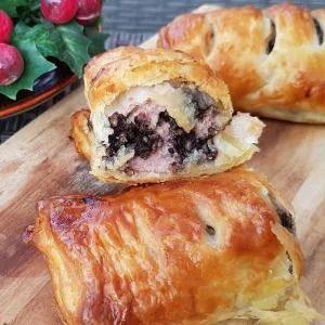 black pudding sausage rolls - BigSpud Savoury Pastry, Red Onion Chutney, Blood Sausage, Sausage Roll, Sausage Dishes, Black Pudding, Pies Maker, Savory Pastry, Brown Sauce