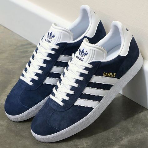 Blue Adidas Gazelle, Navy Blue Adidas, Navy Blue Sneakers, Adidas Shoes Originals, Adidas Retro, Shoe Lace Patterns Converse, Lace Patterns Converse, Adidas Shoes Women, Adidas Gazelle Sneaker