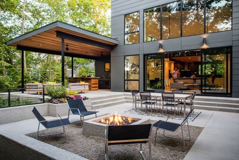 240+ Modern Patio & Backyard Design Ideas That are Trendy on Pinterest - Cozyhome 101 Aesthetic Home Decor Ideas, Outdoor Living Space Design, Modern Patio Design, Backyard Design Ideas, Contemporary Patio, Aesthetic Home Decor, Home Decor Ideas Living Room, Patio Backyard, Patio Roof