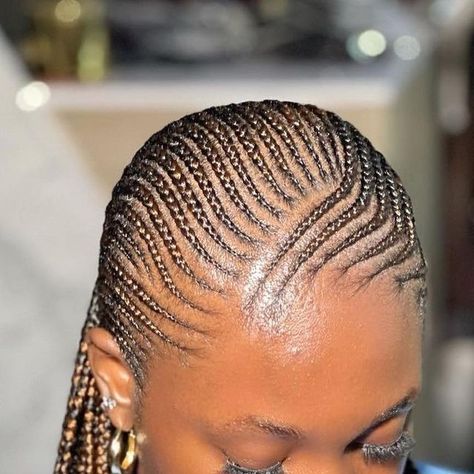 Hair Styles Straight Back, Straight Back Hairstyles 2024, Straight Back Hairstyle, Straight Back Cornrows With Designs, Cornrolls Hairstyles, Afro Cornrows, Corn Roll Hair Styles, Straight Back Styles, Straight Back Hairstyles