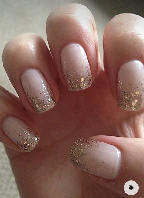 Wedding Nails For Wedding Guest, Gold Silver Nails Ideas, Ombré Glitter Nails, Ombre Glitter Nails, Bluesky Nails, Unghie Sfumate, Gold Glitter Nails, Ombre Nails Glitter, Blush Nails