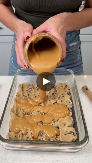 Bar Deserts Recipes, Peanutbutter Dessert Easy, Easy Dessert Videos, 5 Minute Desserts Easy, Bar Recipes Dessert, Bar Recipes Easy, Cheap Baking, 5 Minute Desserts, Peanut Butter Dessert