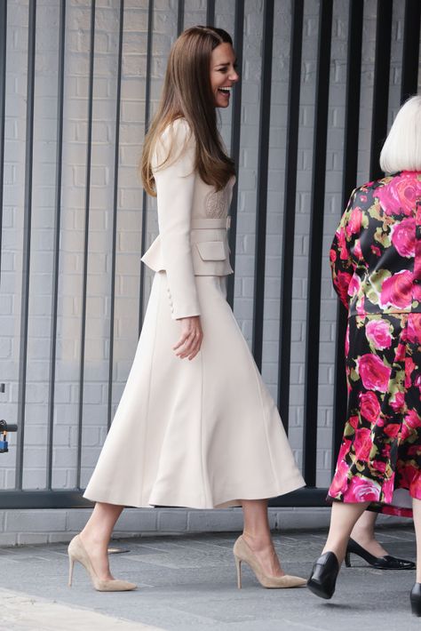 Vanilla Meringue, Kate Middleton Shoes, Kate Middleton Style Outfits, Princesse Kate Middleton, Looks Kate Middleton, Princess Katherine, Kate Middleton Outfits, Kate Dress, Princess Kate Middleton