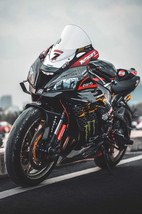 Zx10r Modified, Kawasaki Motorcycles Sport Bikes, Best Motorbike, Kawasaki Zx10r, Kawasaki Bikes, Motorbike Design, Fast Bikes, Kawasaki Motorcycles, Street Bikes