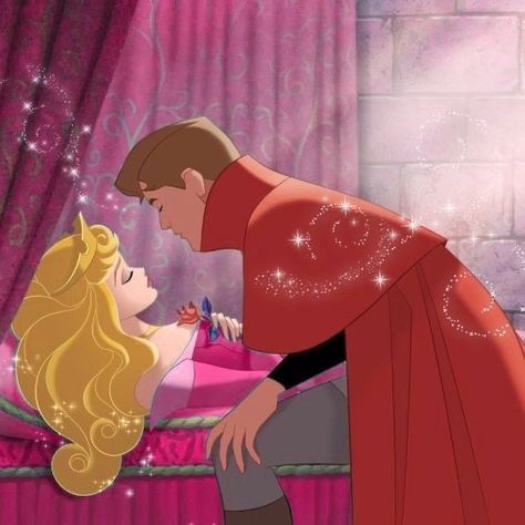 Putri Aurora, Disney Çiftleri, Princes Disney, Disney Kiss, Disney Amor, Couples Disney, Sleeping Beauty 1959, Disney Princess Aurora, Film Disney