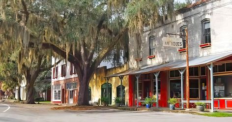 This Dreamy Inland Town Is Florida’s Best Kept Secret—And It's Perfect For Day Trips Honeymoon Island, Places In Florida, Family Beach Trip, Florida City, Visit Florida, Old Florida, Best Kept Secret, Inclusive Resorts, Cultural Experience