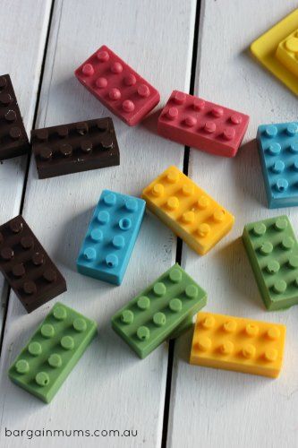 Chocolate Lego Bricks Lego Chocolate, Birthday Party Goody Bags, Lego Molds, Chocolate Lego, Homemade Party Favors, Lego Friends Birthday Party, Lego Friends Birthday, Party Goody Bags, Lego Themed Party