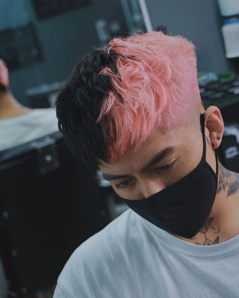 Pink Hair Guy, Short Dyed Hair, Dyed Hair Men, Split Dyed Hair, Shaved Hair Designs, Mens Hair Colour, Men Hair Color, Faded Hair, Split Hair