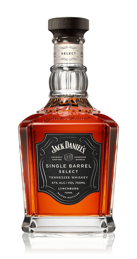 Jack Daniels Single Barrel, Whisky Jack, Brandy Bottle, Jack Daniel's Tennessee Whiskey, Strong Drinks, Whiskey Brands, Alcohol Bottles, Jack Daniel, Tennessee Whiskey