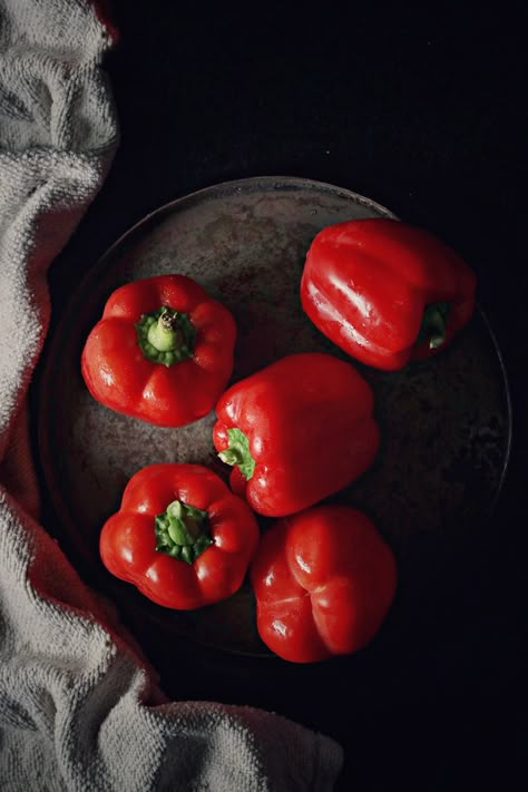 Tomato Still Life Photography, Red Dishes Set, Probiotic Pickles, Red Pepper Jam, Veggie Hash, Growing Bell Peppers, Pepper Steak Recipe, Stuffed Peppers Healthy, Thick Yogurt