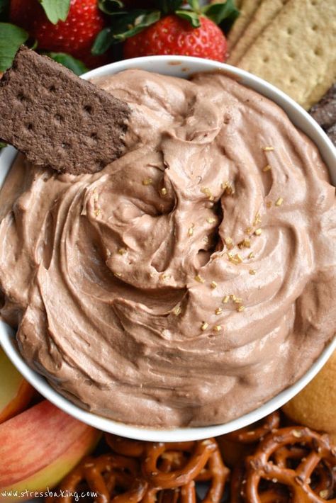 Nutella Champagne Dip: A super creamy, fluffy, whipped Nutella dip that gets a tangy upgrade from the addition of champagne. Pairs perfectly with fruit, graham crackers, pretzels and more! | nutella dip | champagne dip | new year's eve dessert | fruit dip | stressbaking.com #holidays #boozy #dessert #champagne #nutella #valentinesday #partydip Champagne Dip, Whipped Nutella, Nutella Dip, New Years Eve Dessert, Champagne Recipe, Boozy Desserts, Chocolate Graham Crackers, Cream Cheese Dips, Dessert Dips