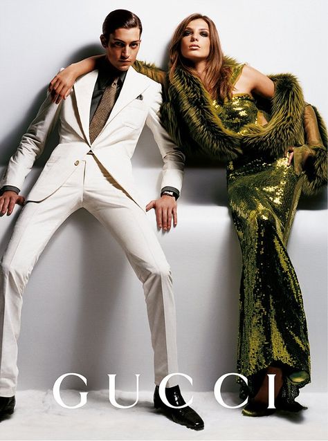 Throwback Thursday | Daria Werbowy for Gucci Fall 2004 Campaign Signs Aesthetic, Gucci Ad, Virgo Man, Leo Woman, Green Evening Gowns, Tom Ford Gucci, Daria Werbowy, Leo Women, Campaign Fashion