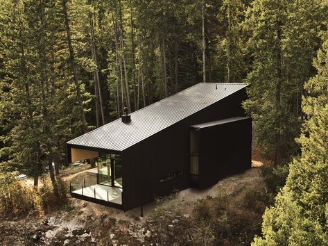 Bohlin Cywinski Jackson, Black Cabin, Contemporary Cabin, Outdoor Dining Spaces, Cedar Siding, Cabin In The Woods, Extended Family, Cabin Design, Forest House