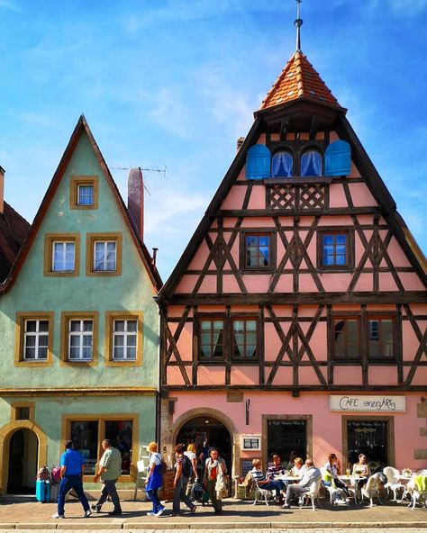 Cezara 📸🌍 on Instagram: “Bavarian architecture 🏘️ . . . . . . . . . #germany #rothenburgobdertauber #germantown #bavaria #houses #architecture #photography #travel…” Bavarian Architecture, Bavarian Home, Bavarian House, Architecture Germany, Rothenburg Germany, Vintage Floor Plans, Colorful Architecture, German Houses, Something Rotten