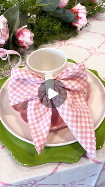 CREATIVE KITCHEN on Instagram: "Napkin tutorial time!! Try this bow napkin out for Mother’s Day! 🎀🎀🎀 

#lifehappensinthekitchen#backtothetable#tabletalk#creativekitchen#fortsmitharkansas#smallbusiness#bownapkin#mothersday#mothersdaytablescape" Cute Napkin Ideas, Ideas For Folding Napkins, Tea Party Napkin Folding Ideas, Bow Napkin Fold, How To Sew Napkins, Tulip Napkin Fold, Napkin Bow On Tea Cup, Table Napkins Ideas, Pretty Table Setting Ideas