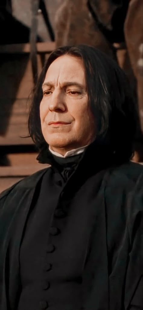 Severus Snape Smiling, Snape Smiling, Severus Snape Pictures, Severus Snape Patronus, Sirius Snape, Snape Patronus, Severus Snape Always, Severus Snape Aesthetic, Severus Snape Wallpaper