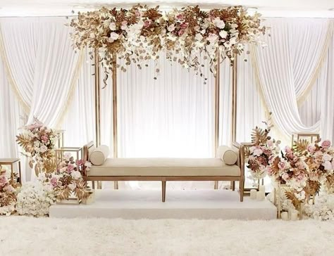 Pastel Wedding Decorations, Nikah Decor, Stage Wedding, Wedding Stage Backdrop, Wedding Hall Decorations, Wedding Stage Decor, Reception Backdrop, Rustic Wedding Decorations, Wedding Reception Backdrop