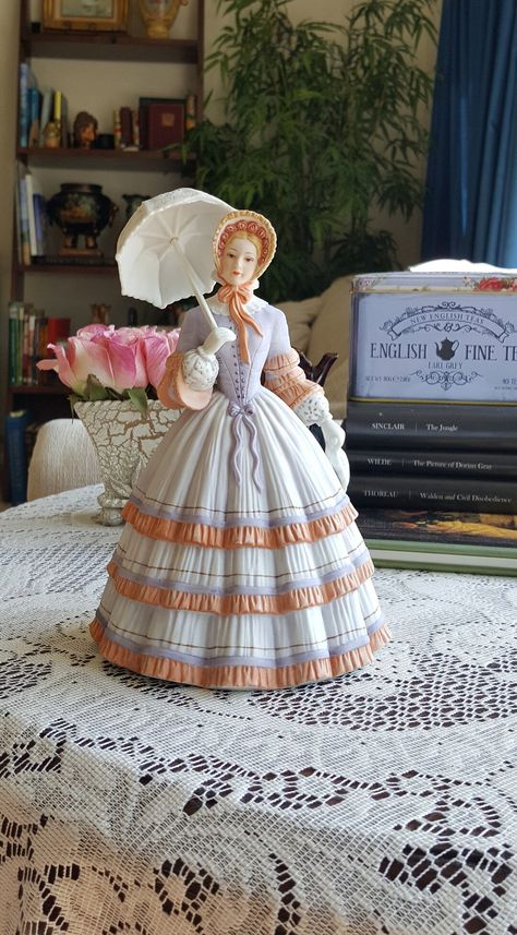 This Figurines & Knick Knacks item by ClassyTea has 32 favorites from Etsy shoppers. Ships from Woodbridge, VA. Listed on Jun 3, 2023 Glass Dolls, Porcelain Sculpture, Antique Porcelain Dolls, Gift Display, Korean Painting, Lladro Figurines, Half Dolls, Bisque Porcelain, Vintage Collectibles