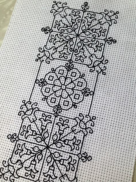 Color My World: Blackwork Bookmarks Cabin On A Lake, Black Work Embroidery, Motifs Blackwork, Blackwork Embroidery Designs, Blackwork Embroidery Patterns, Cross Stitch Blackwork, Kutch Embroidery, Blackwork Cross Stitch, Blackwork Designs