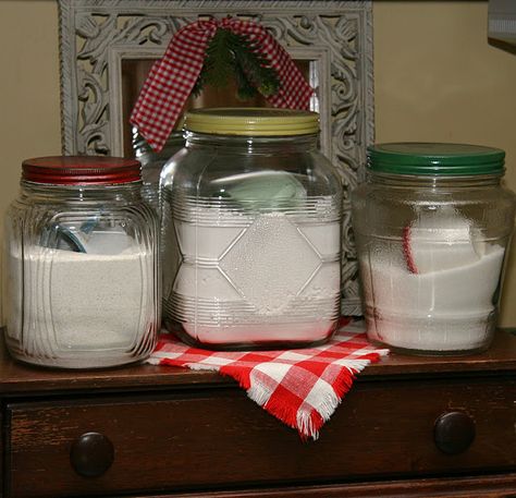 Love Jars of all shapes and sizes Jar Pantry, Red Kitchens, Vintage Kitchen Ideas, Kitchen Pantry Cupboard, Old Jars, Hoosier Cabinets, Americana Design, Hoosier Cabinet, Love Jar