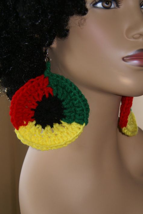 Large Crochet Earrings-Rasta by ZTGabbyCreations on Etsy Crochet Loom, Prayer Shawl Crochet Pattern, Rasta Earrings, Snow Hill, Crochet Jewelry Patterns, Crochet Earrings Pattern, African Earrings, Funky Earrings, Shawl Crochet Pattern