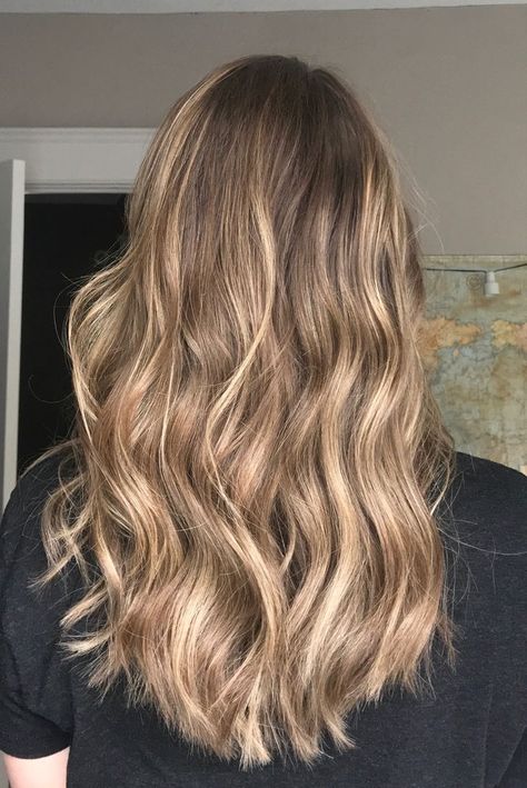 9n Hair Color, Partial Balayage Blonde, Partial Balayage, Reverse Balayage, Hair Dye Tips, Neutral Blonde, Blonde Hair With Bangs, Balayage Blonde, School Hair