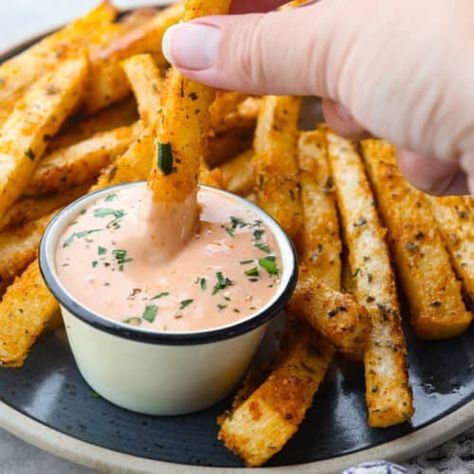 Air Fryer Jicama Fries - The Recipe Critic Air Fryer Jicama, Potato Fries Baked, Jicama Fries, Frozen Sweet Potato Fries, Homemade Fries, French Fries Recipe, The Recipe Critic, Carb Alternatives, Recipe Critic