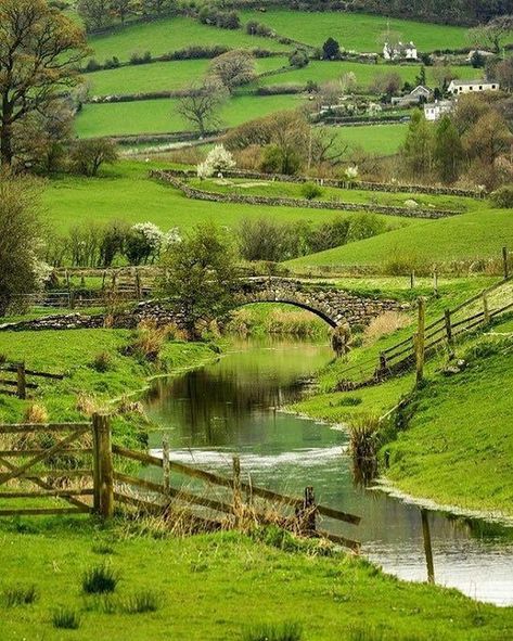 England Countryside, Stone Bridge, British Countryside, Country Side, English Countryside, Cumbria, Pretty Places, Lake District, Beautiful World