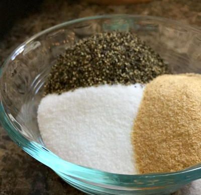 Copycat Paula Deen House Seasoning Salt Pepper Garlic Ratio, Salt Pepper Garlic Seasoning, Paula Deen Squash Casserole, Slow Cooker Chicken Broth, House Seasoning Recipe, House Seasoning, Homemade Italian Seasoning, Recipe Copycat, Chicken Houses