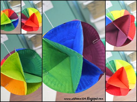 Art Room 104: 5th Grade: 3-D Color Wheel Tutorial- nice sculptural/color theory exercise for my origami loving kids Color Wheel Art Projects, Color Wheel Projects, Color Wheel Art, Classe D'art, Color Theory Art, Color Lessons, 3d Color, 4th Grade Art, 5th Grade Art