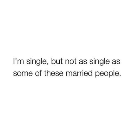 Single Savage Quotes, Getting Attached Quotes, Single Quotes Funny, Savage Quotes, No Strings Attached, Single Quotes, Sassy Quotes, Quotes That Describe Me, Real Life Quotes